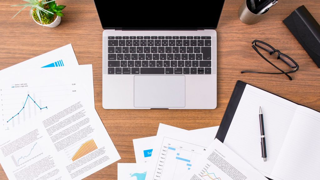 چگونه یک گزارش مارکتینگ دادهمحور برای مدیران آماده کنیم که واقعاً آن را بخوانند؟